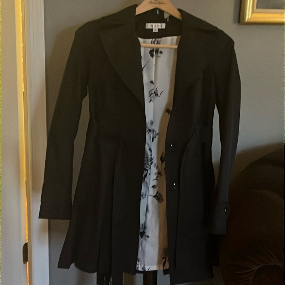 Hooded trench coat